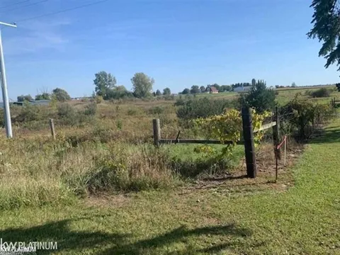 Peck A Road