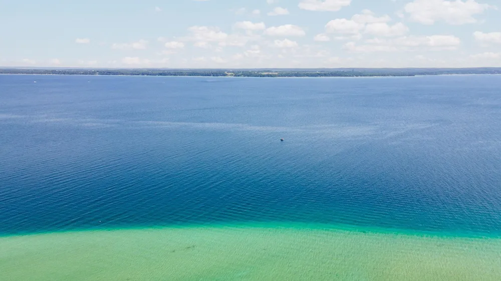 Center Road Peninsula Township, MI 49686