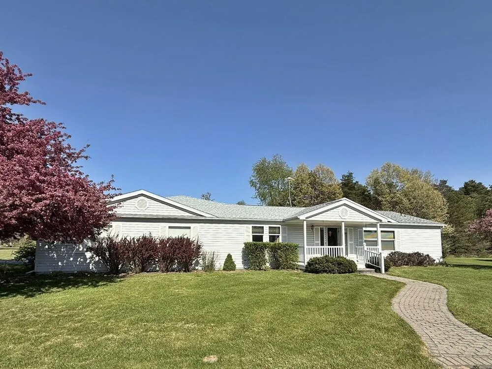 10215 E Royal Morton Township, MI 49346