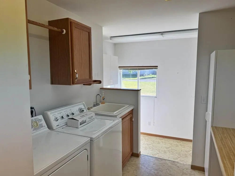 10215 E Royal Morton Township, MI 49346
