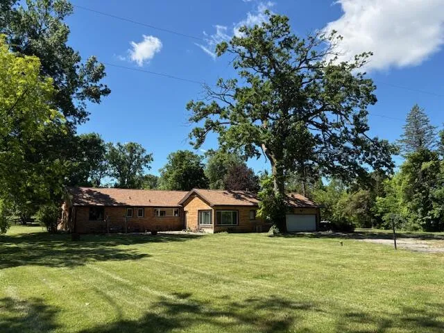 6135 E O AVENUE Pavilion Township, MI 49048