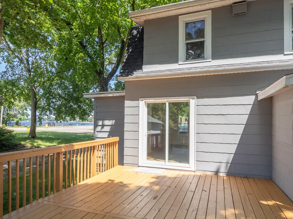 2206 Clarence Drive Portage City, MI 49002