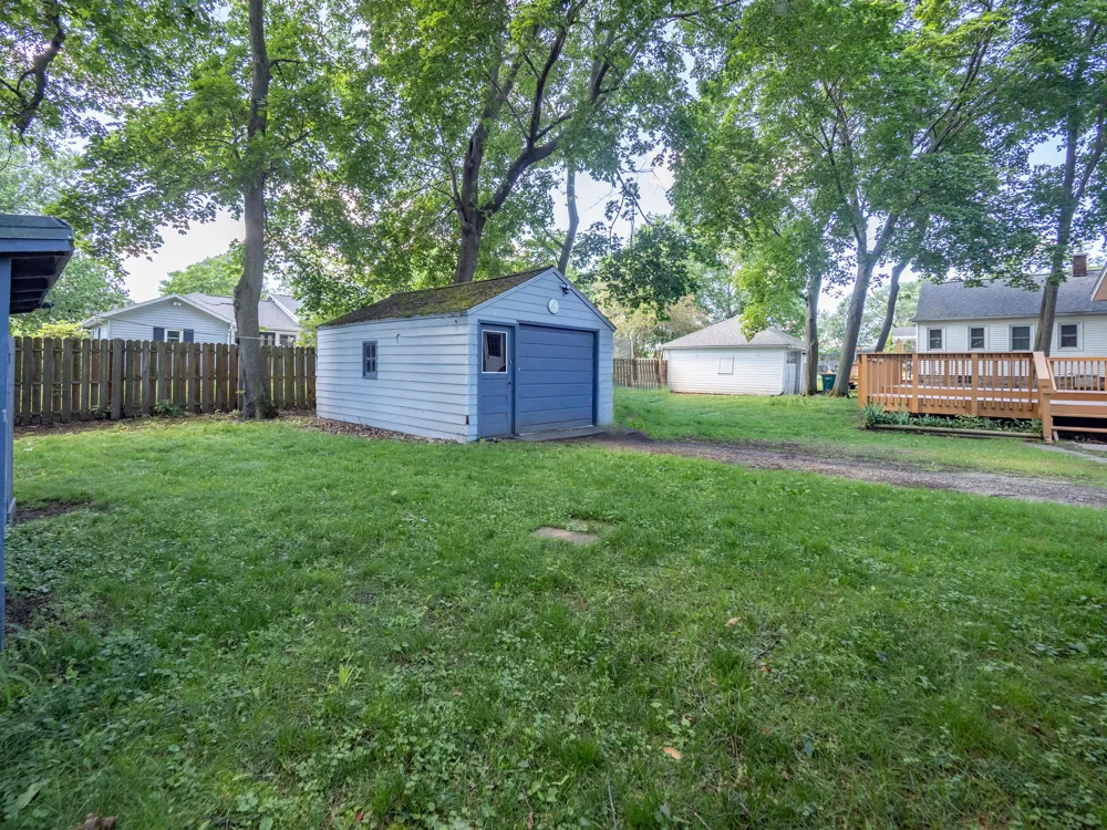 2206 Clarence Drive Portage City, MI 49002