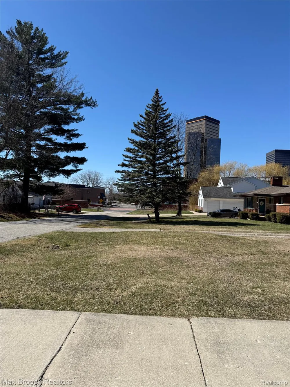 19682 Jeanette Street Southfield City, MI 48075
