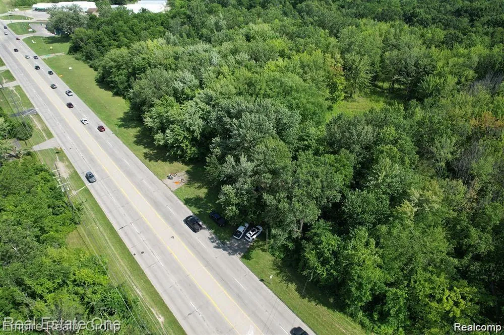 VAN BORN ROAD Romulus City, MI 48174