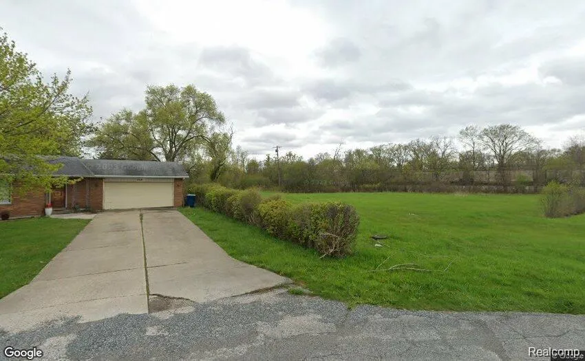 4500 S Michelle Street Buena Vista Charter Township, MI 48601