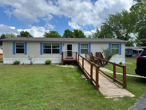 714 Golfview Circle