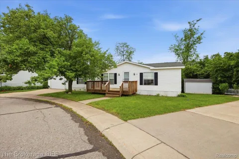 2500 Mann Lot 332 Road