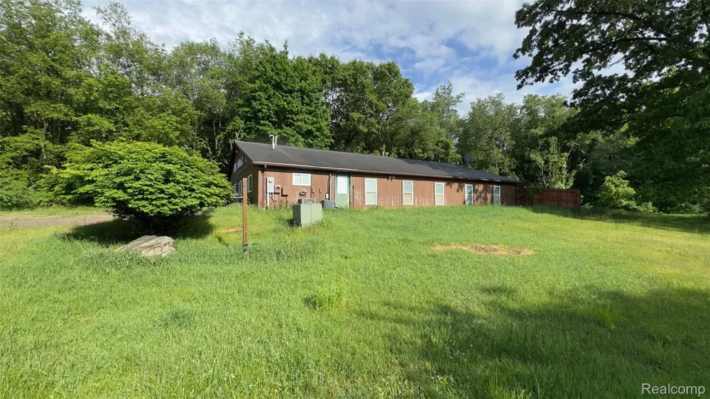2608 E Sutton Road Metamora Township, MI 48455