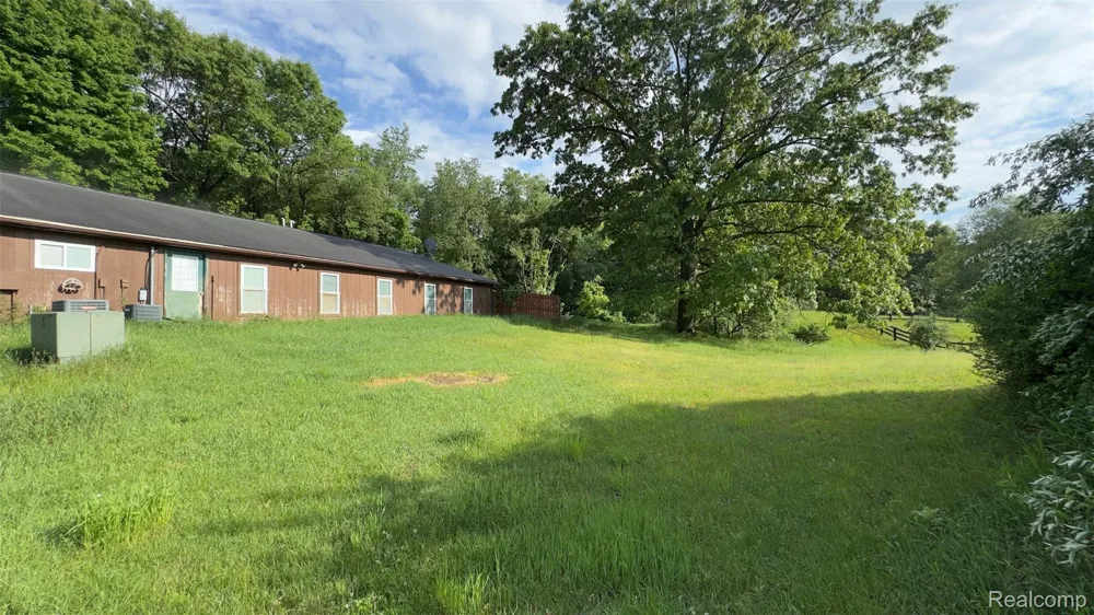 2608 E Sutton Road Metamora Township, MI 48455