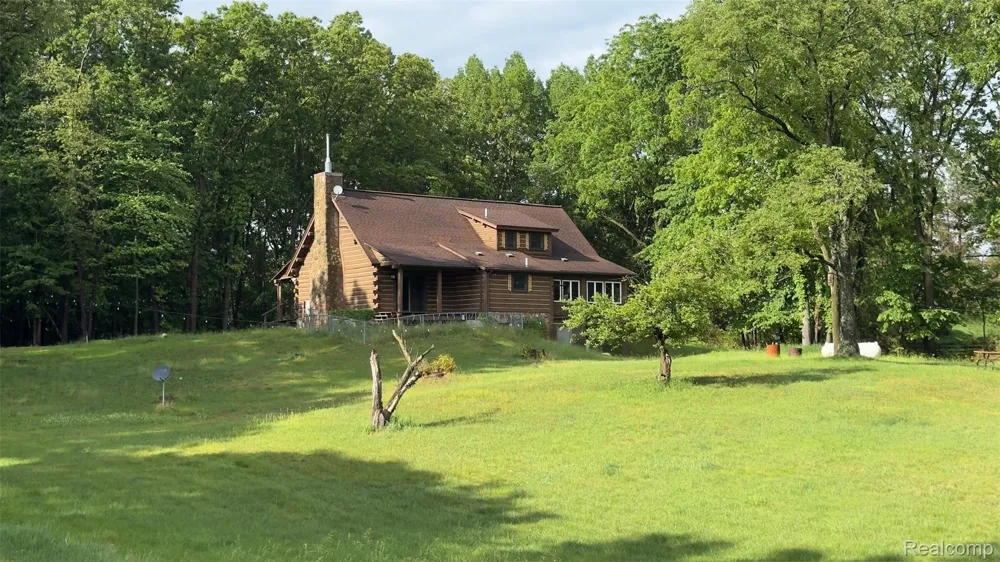 2608 E Sutton Road Metamora Township, MI 48455