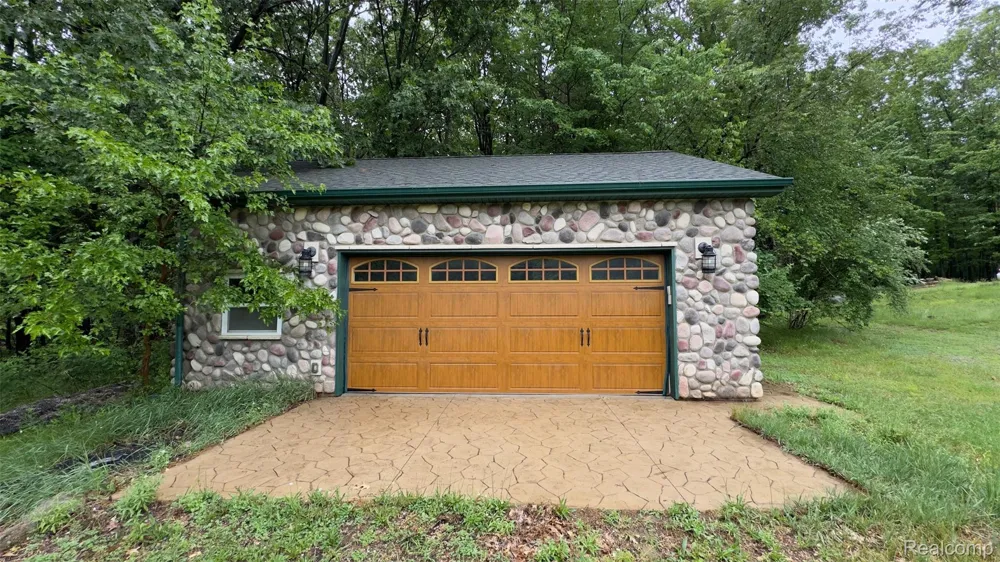 2608 E Sutton Road Metamora Township, MI 48455