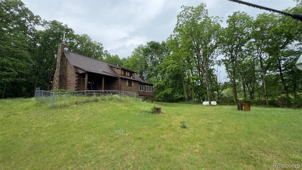 2608 E Sutton Road Metamora Township, MI 48455