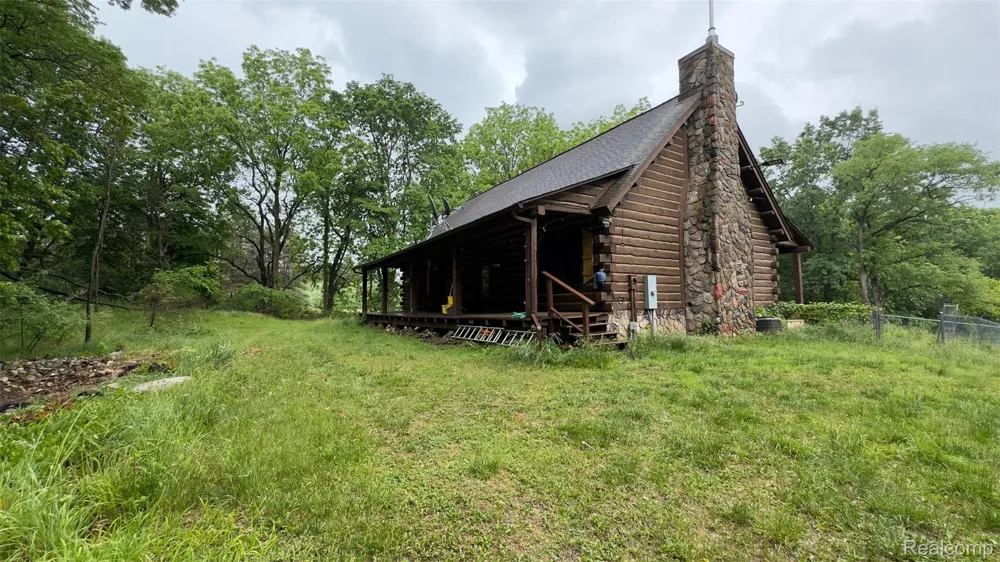 2608 E Sutton Road Metamora Township, MI 48455