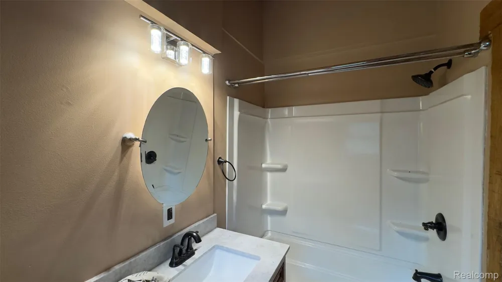 2608 E Sutton Road Metamora Township, MI 48455