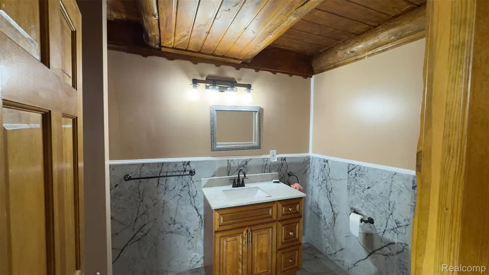 2608 E Sutton Road Metamora Township, MI 48455