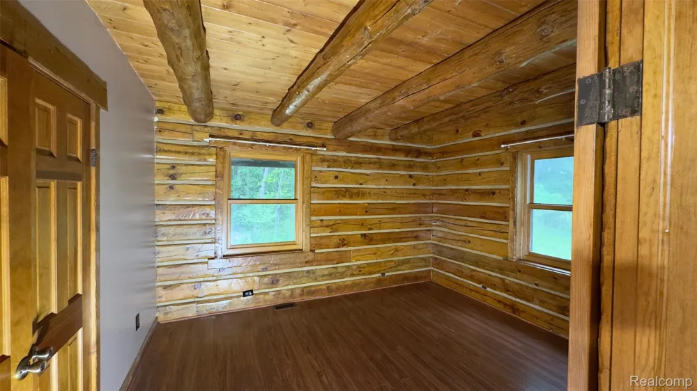 2608 E Sutton Road Metamora Township, MI 48455