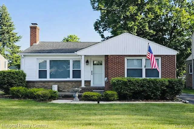 2639 Woodbine Drive Waterford Charter Township, MI 48328