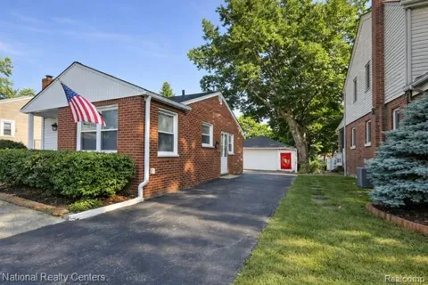 2639 Woodbine Drive