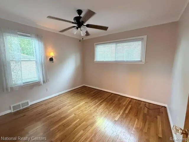 2639 Woodbine Drive Waterford Charter Township, MI 48328