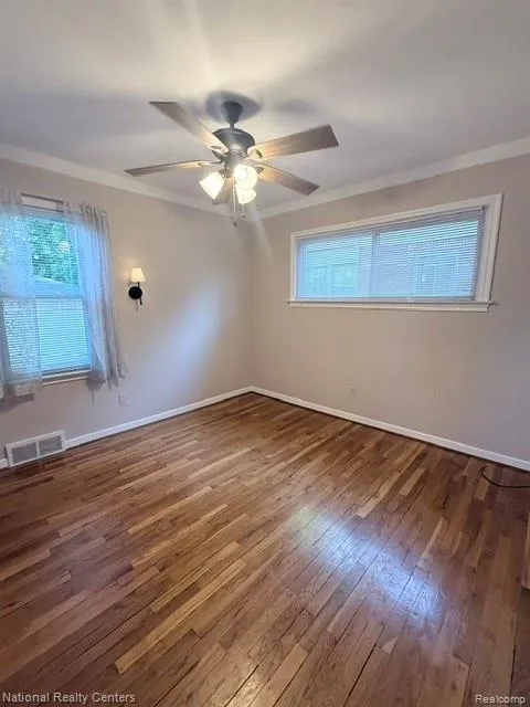 2639 Woodbine Drive Waterford Charter Township, MI 48328