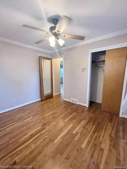 2639 Woodbine Drive Waterford Charter Township, MI 48328