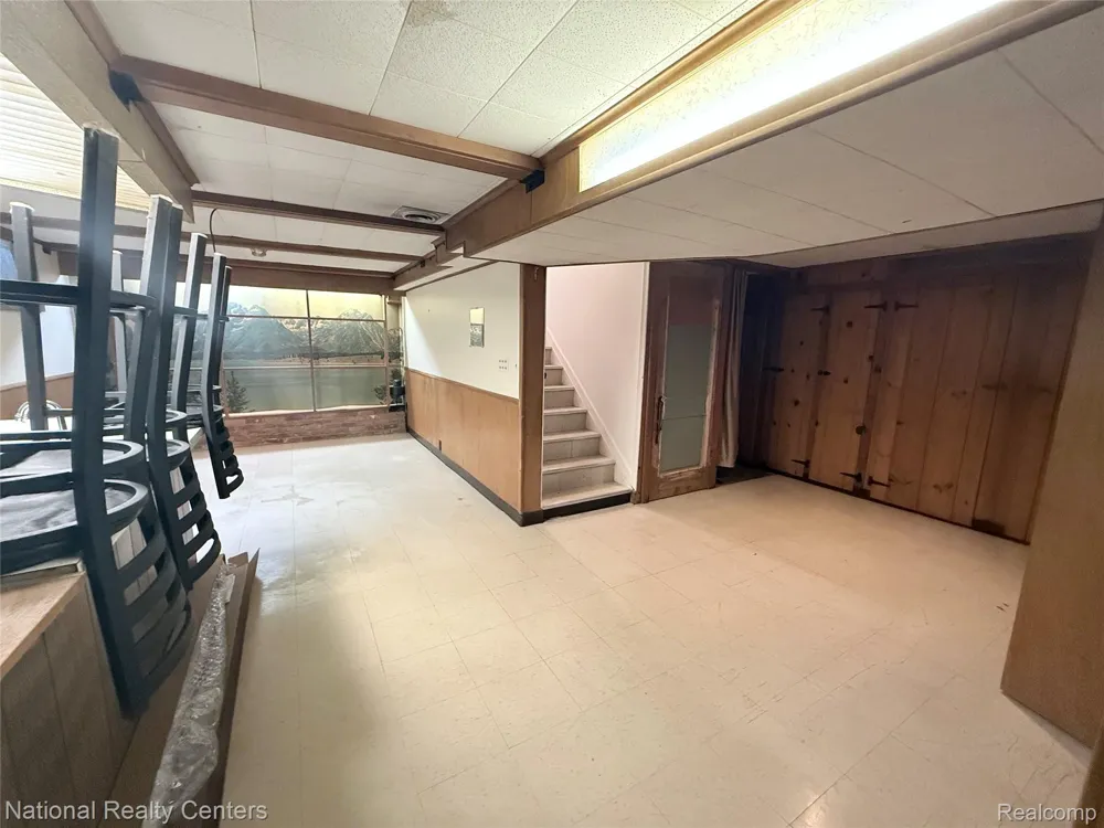 2639 Woodbine Drive Waterford Charter Township, MI 48328
