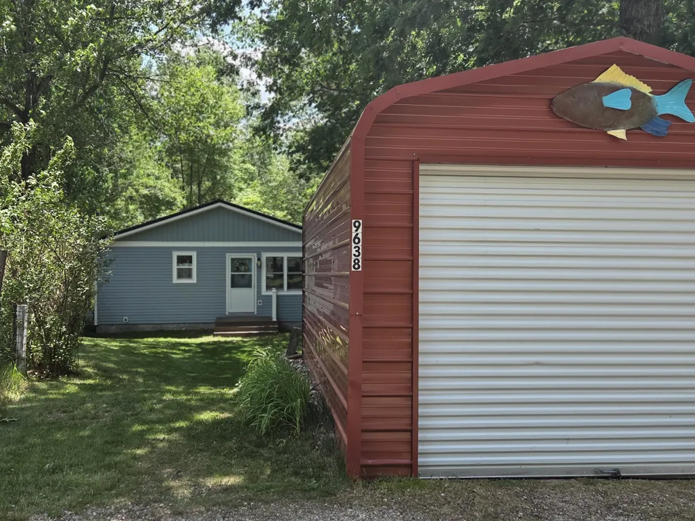9638 W School Section Lake Drive Morton Township, MI 49332