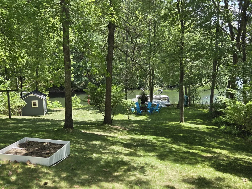9638 W School Section Lake Drive Morton Township, MI 49332