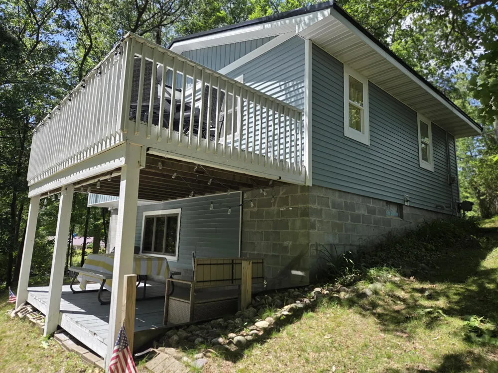 9638 W School Section Lake Drive Morton Township, MI 49332