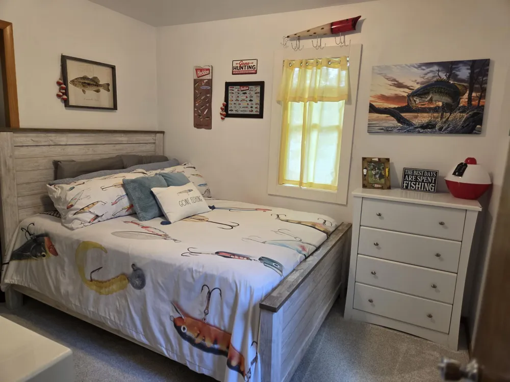 9638 W School Section Lake Drive Morton Township, MI 49332