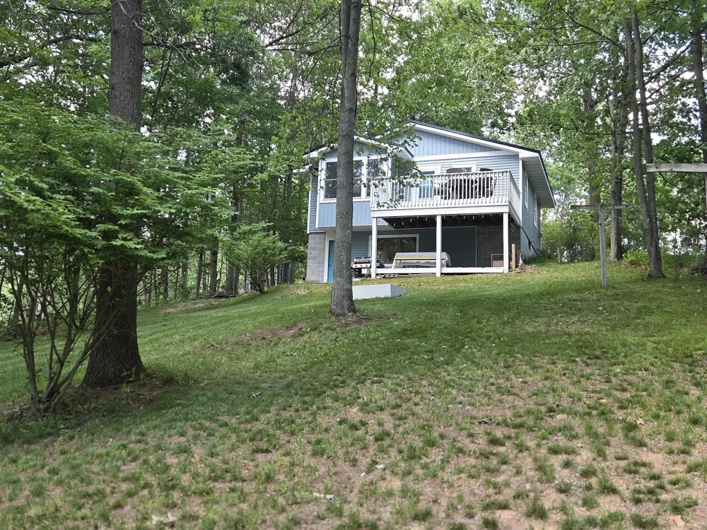 9638 W School Section Lake Drive Morton Township, MI 49332
