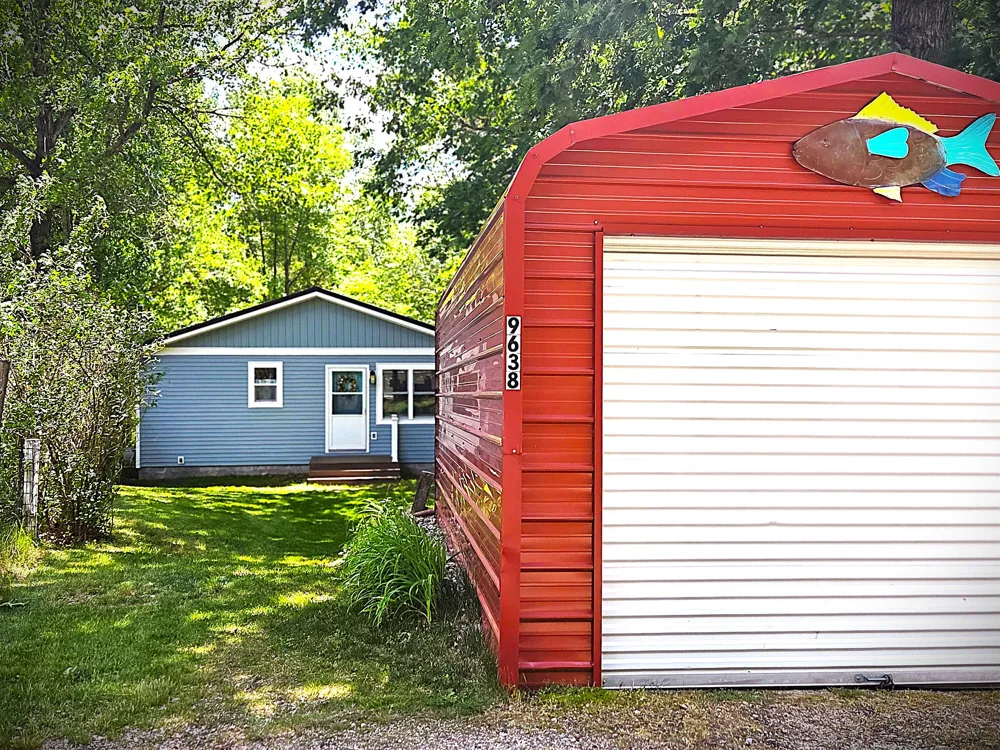 9638 W School Section Lake Drive Morton Township, MI 49332