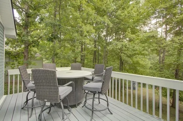 9638 W School Section Lake Drive Morton Township, MI 49332