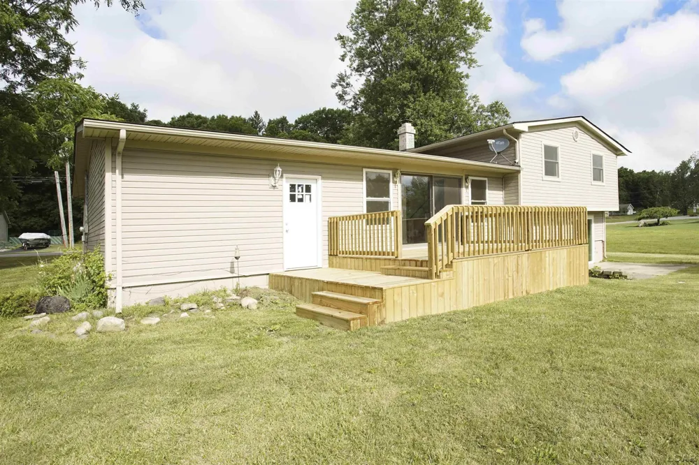 9315 Kingsley Drive Cambridge Township, MI 49265