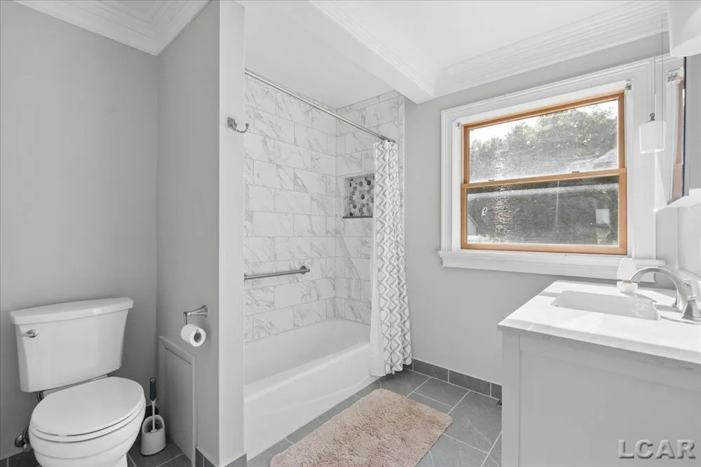 9315 Kingsley Drive Cambridge Township, MI 49265