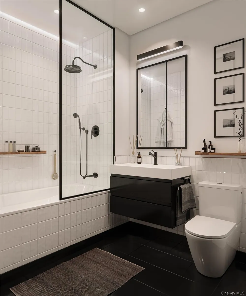 31-23/25 Linden Flushing, NY 11354