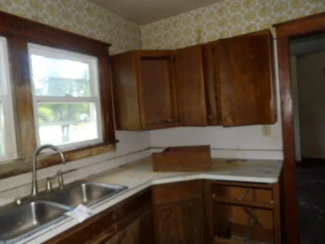 709 S Main Street Three Rivers City, MI 49093