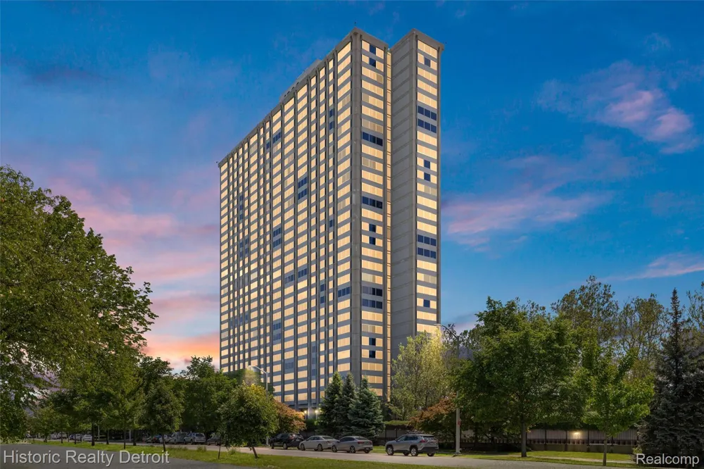 1300 E Lafayette Street E #307 Detroit City, MI 48207