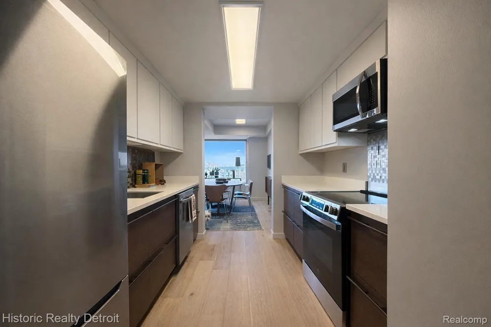 1300 E Lafayette Street E #307 Detroit City, MI 48207