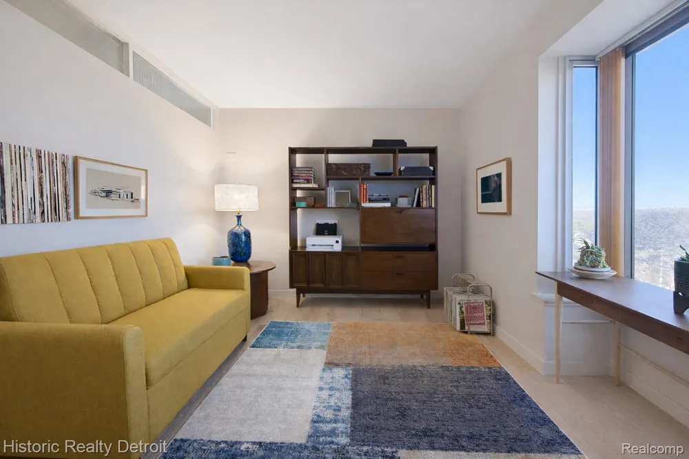 1300 E Lafayette Street E #307 Detroit City, MI 48207