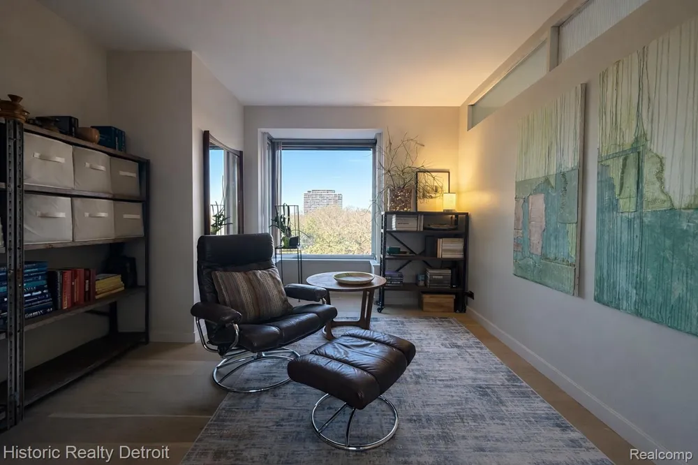 1300 E Lafayette Street E #307 Detroit City, MI 48207