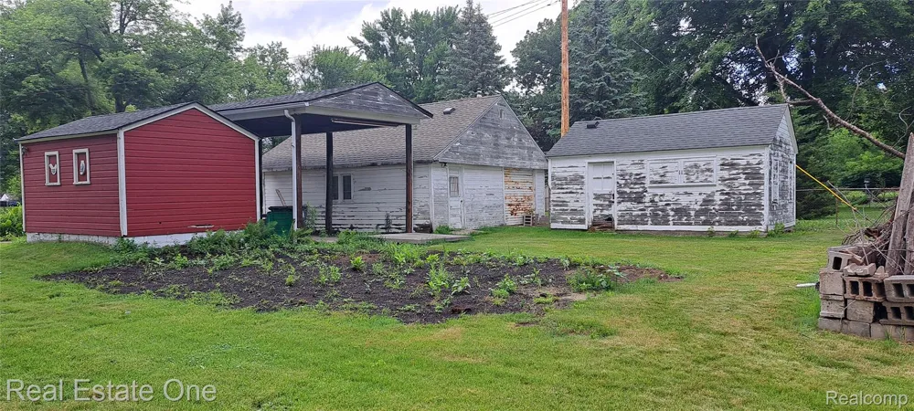23765 Mary Street Taylor City, MI 48180