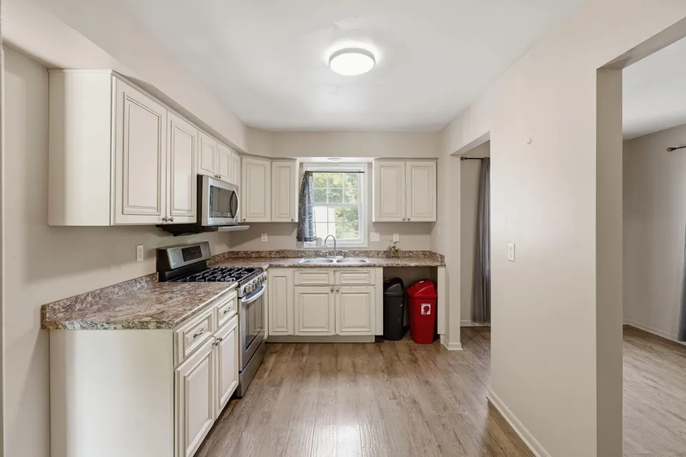 9050 Almena Drive Oshtemo Charter Township, MI 49009
