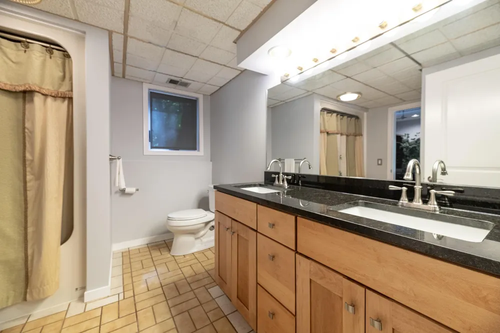 7129 Lakeridge Place Texas Charter Township, MI 49009