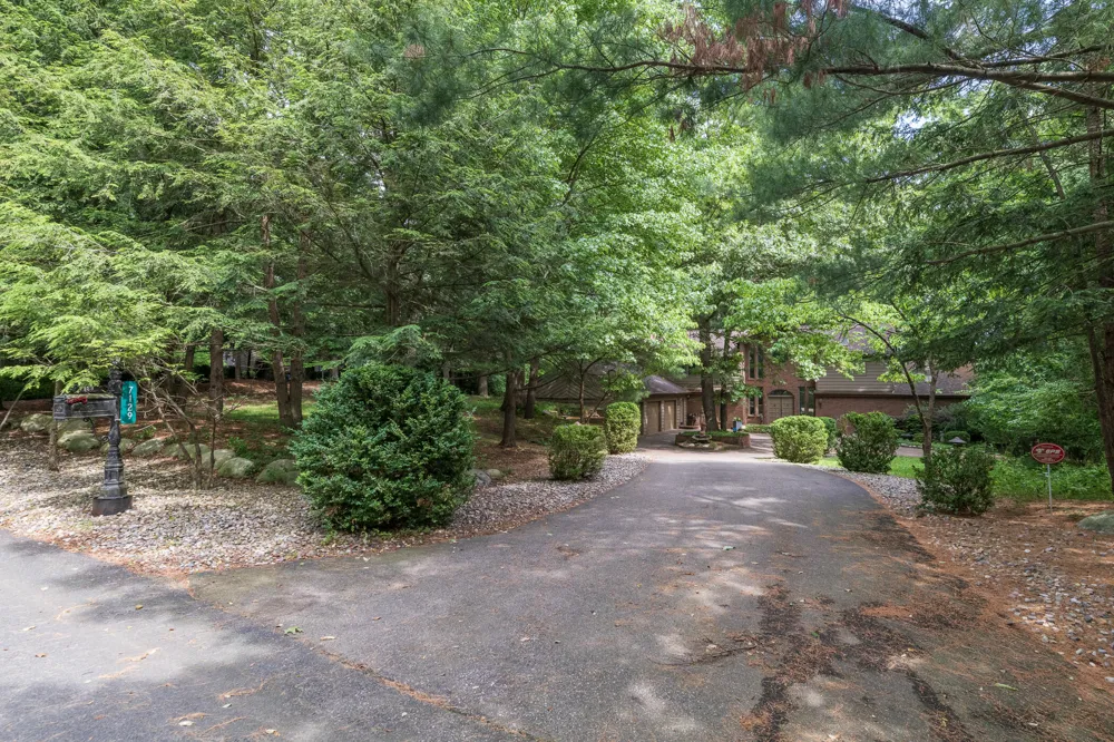 7129 Lakeridge Place Texas Charter Township, MI 49009