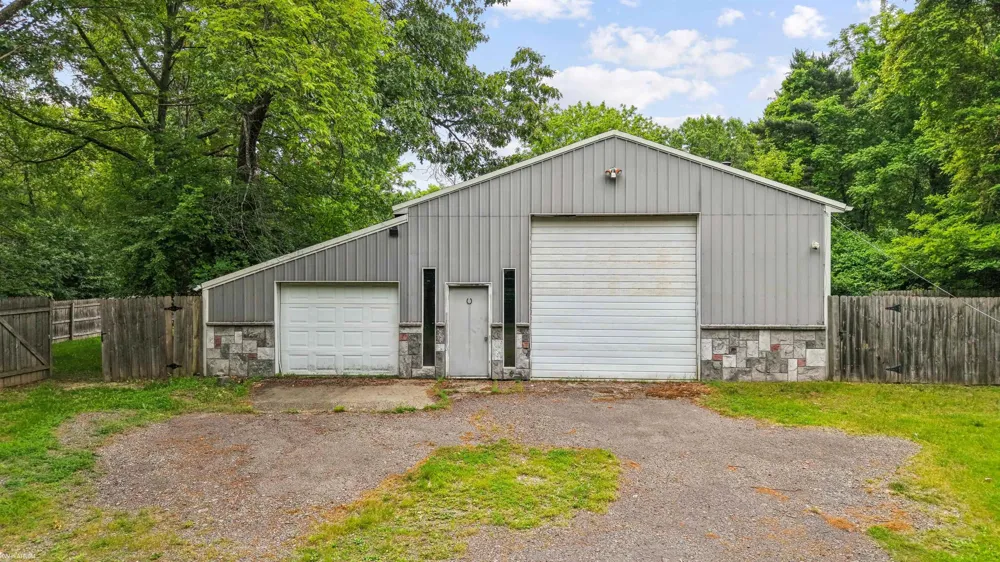 3701 Green Lake Road West Bloomfield Charter Township, MI 48324