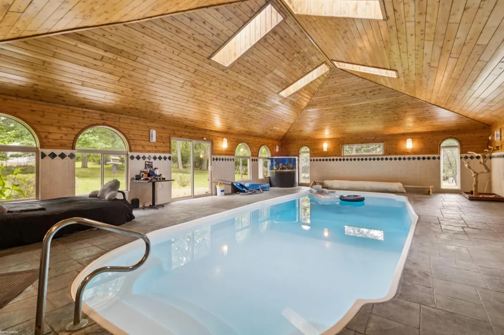 3701 Green Lake Road West Bloomfield Charter Township, MI 48324
