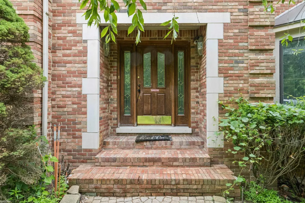 3701 Green Lake Road West Bloomfield Charter Township, MI 48324