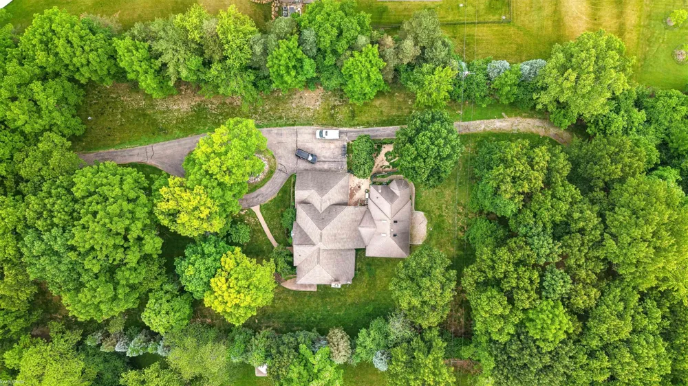 3701 Green Lake Road West Bloomfield Charter Township, MI 48324